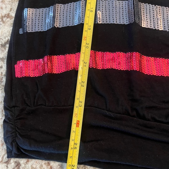 Torrid Black Size 1 Sequin Sleeveless Blouse Tank Top Cami Plus Size Shirt 
BBL - Picture 3 of 9